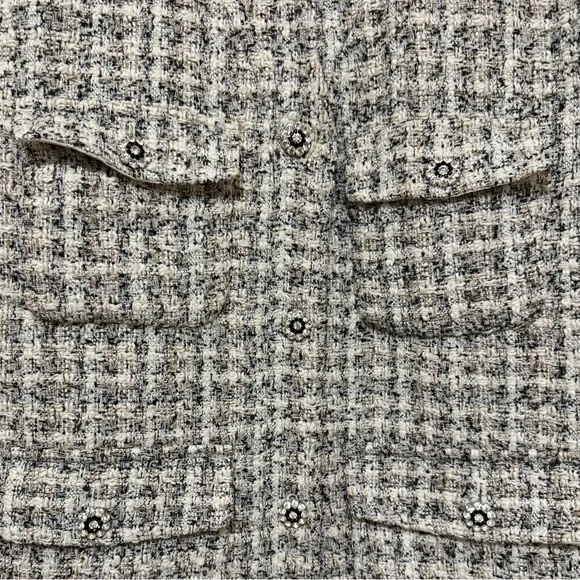 ✨ H&M Tweed Bouclé Vest – Size M – Gently Worn Once ✨ - Picture 4 of 9